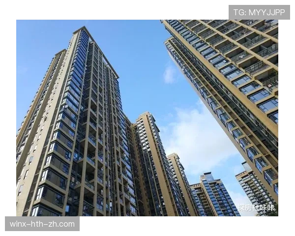 刷到周琦家门口那辆车，我立刻把买房计划删了